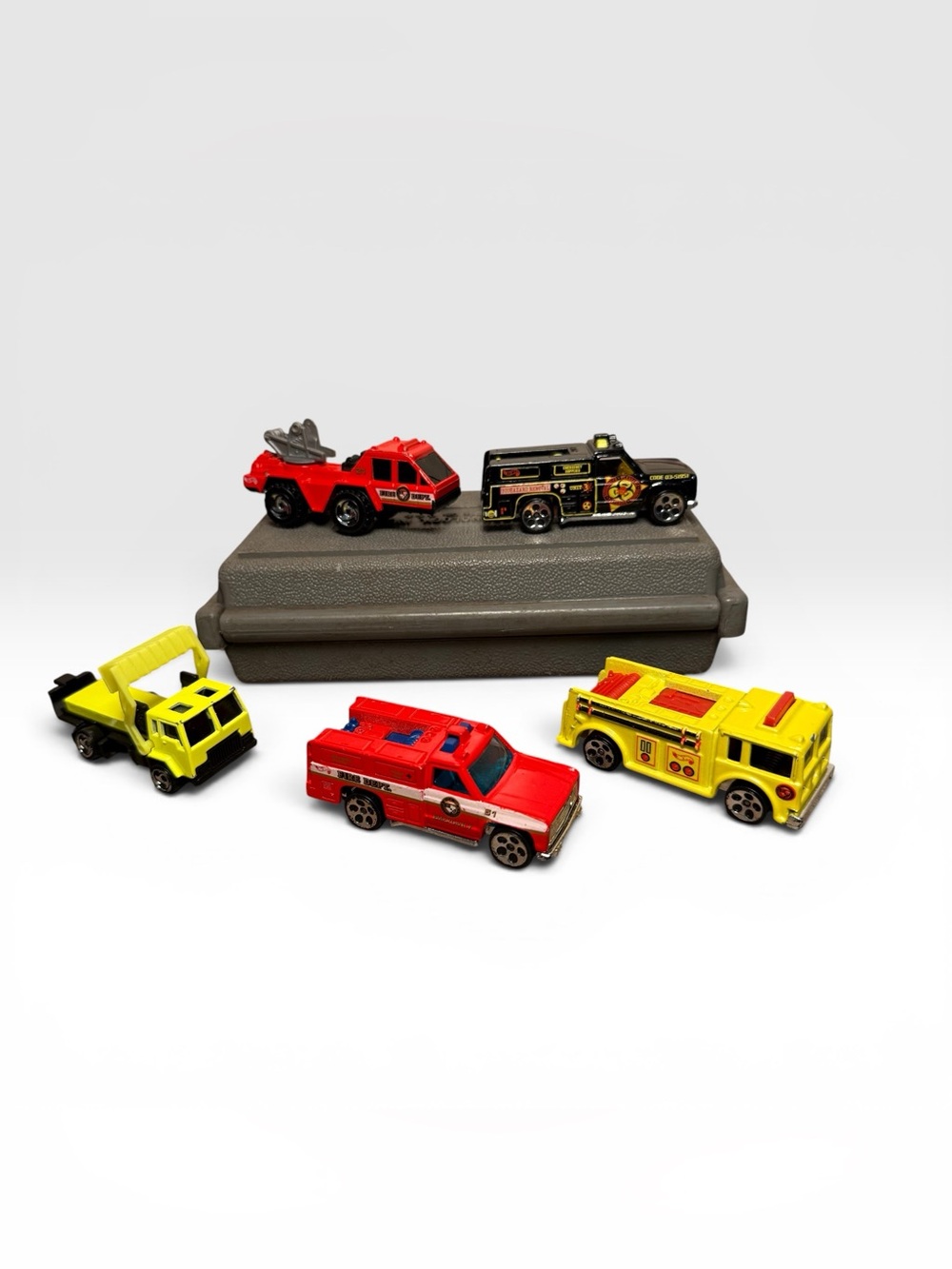 Vintage Hot Wheels Fire trucks 1974 1988 1991 Lot Of 5